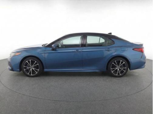 Ocean Gem/Midnight Black Metallic 2025 Toyota Camry XSE