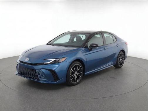 Ocean Gem/Midnight Black Metallic 2025 Toyota Camry XSE