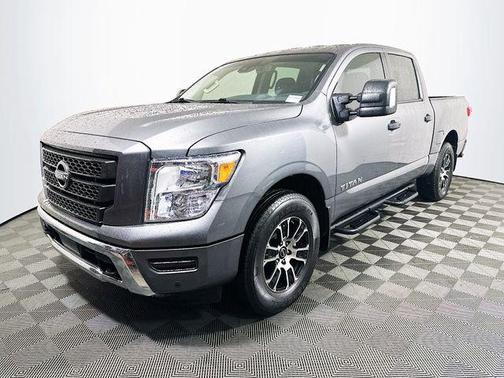 2024 Nissan Titan SV