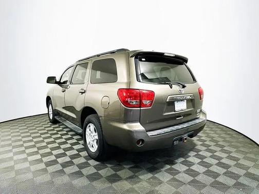 2013 Toyota Sequoia SR5