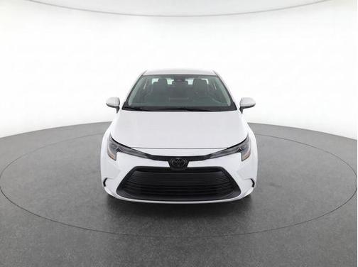 Ice 2026 Toyota Corolla LE