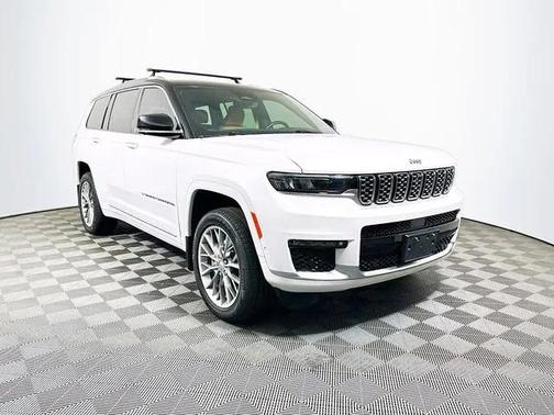 2023 Jeep Grand Cherokee Summit