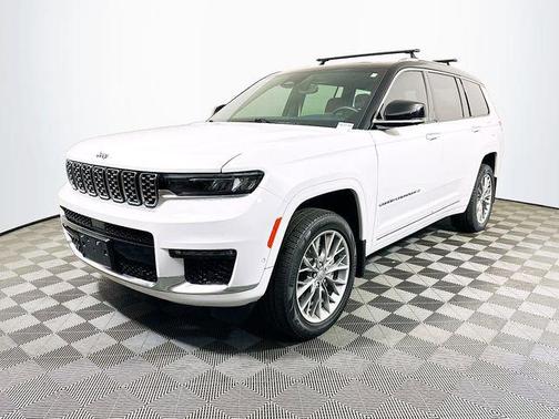 2023 Jeep Grand Cherokee Summit