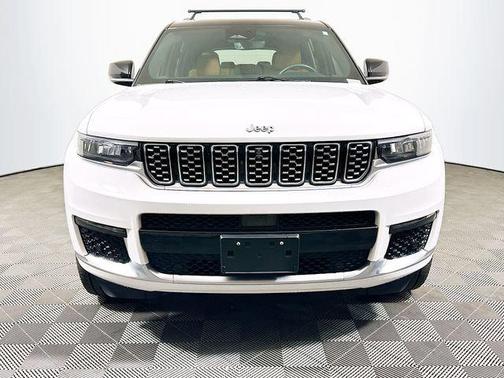 2023 Jeep Grand Cherokee Summit