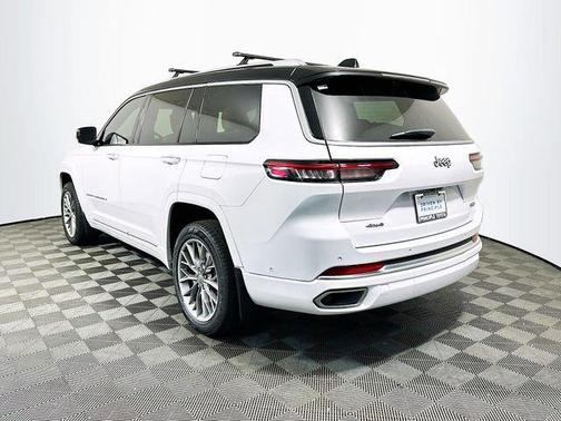 2023 Jeep Grand Cherokee Summit