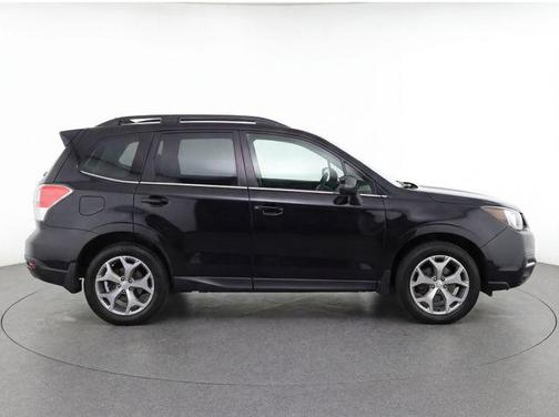 Crystal Black Silica 2017 Subaru Forester 2.5i Touring