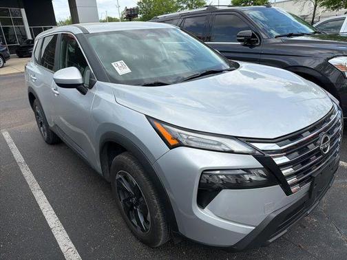 Brilliant Silver Metallic 2024 Nissan Rogue SV
