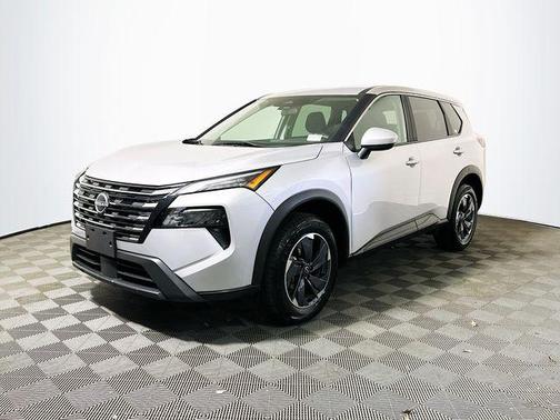 Brilliant Silver Metallic 2024 Nissan Rogue SV