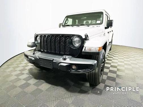 2022 Jeep Gladiator Sport