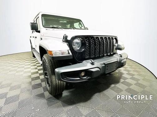 2022 Jeep Gladiator Sport