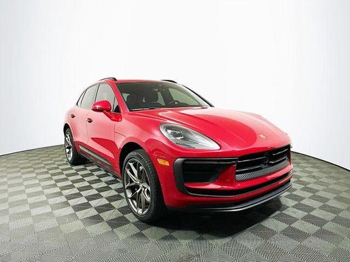 2022 Porsche Macan Base