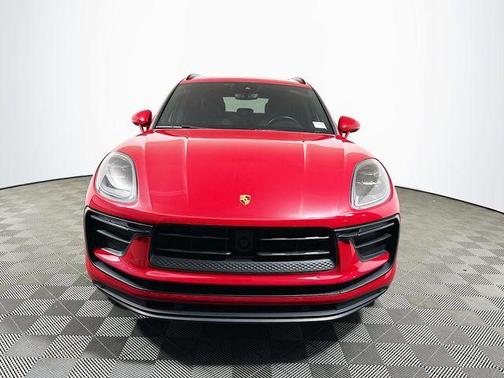 2022 Porsche Macan Base