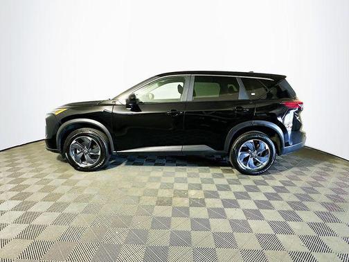 Super Black 2025 Nissan Rogue SV