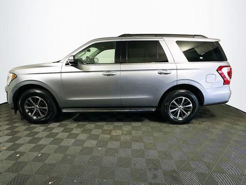 Iconic Silver Metallic 2021 Ford Expedition XLT