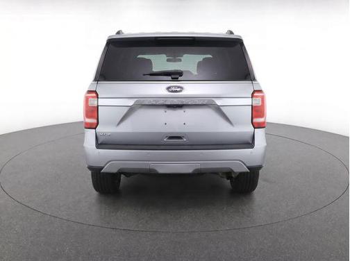 Iconic Silver Metallic 2021 Ford Expedition XLT