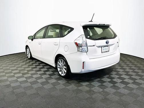 2012 Toyota Prius v Five