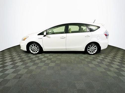 2012 Toyota Prius v Five