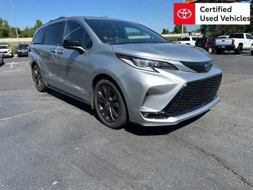2021 Toyota Sienna XSE 7 Passenger