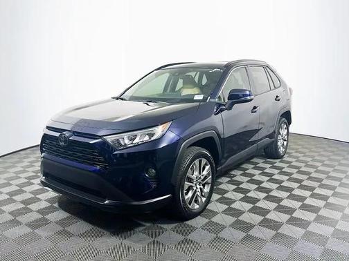2020 Toyota RAV4 XLE Premium