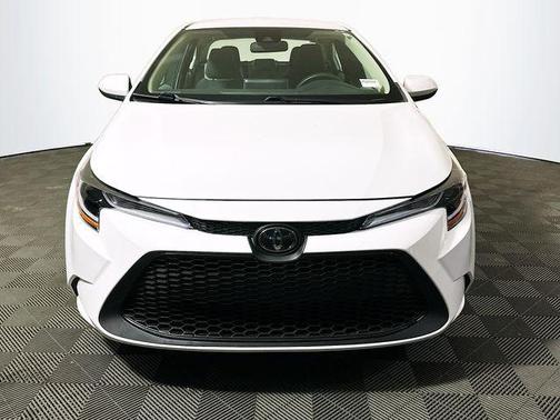 Super White 2020 Toyota Corolla LE