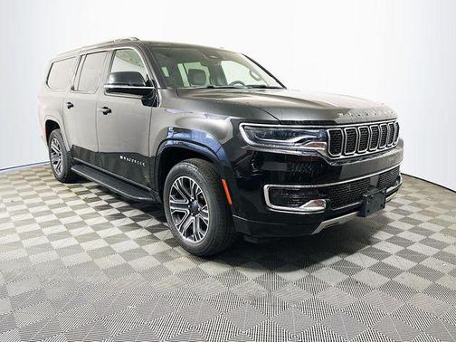 Diamond Black Crystal Pearlcoat 2024 Jeep Wagoneer L Series II 4x2