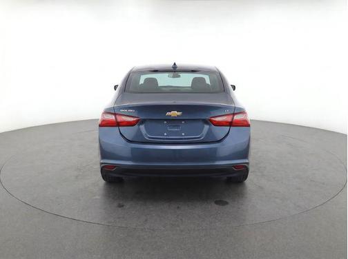 Lakeshore Blue Metallic 2024 Chevrolet Malibu FWD 1LT