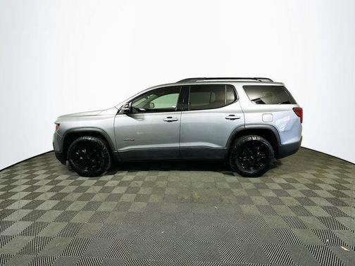 2023 GMC Acadia AWD AT4