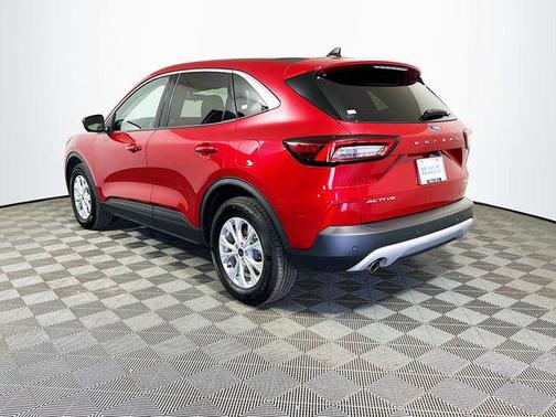 Rapid Red Metallic Tinted Clearcoat 2023 Ford Escape Active