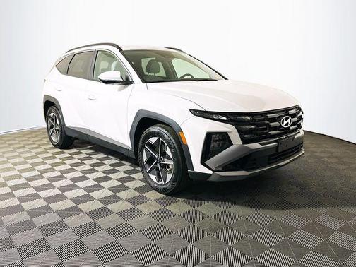 Serenity White Pearl 2025 Hyundai TUCSON SEL