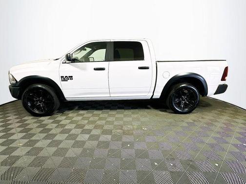 Bright White Clearcoat 2024 RAM 1500 Classic Warlock Crew Cab 4x2 5'7' Box