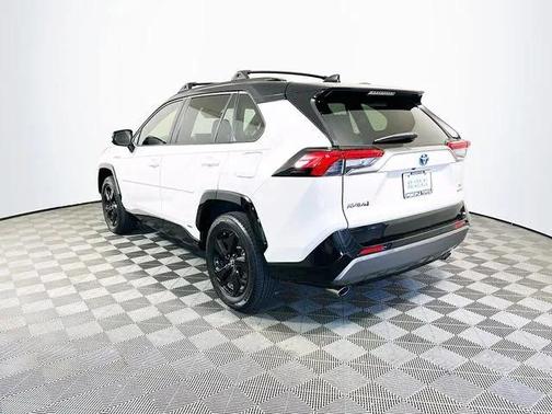 2019 Toyota RAV4 Hybrid SE