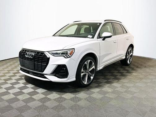 2022 Audi Q3 45 S line Premium Plus
