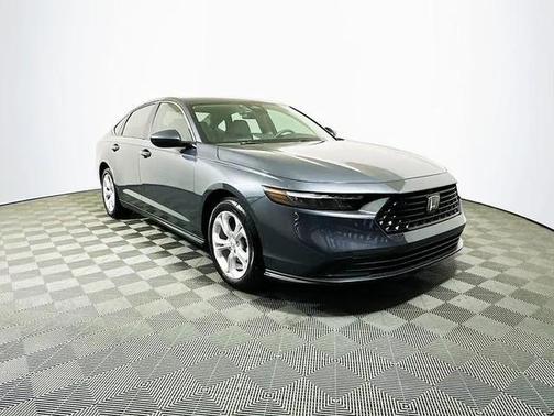 2025 Honda Accord LX 1.5T
