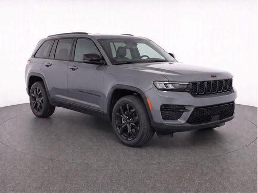 Baltic Gray Metallic Clearcoat 2024 Jeep Grand Cherokee Altitude