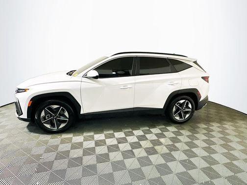 Serenity White Pearl 2025 Hyundai TUCSON SEL