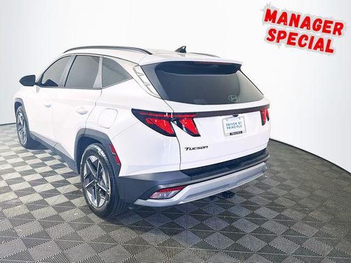 Serenity White Pearl 2025 Hyundai TUCSON SEL