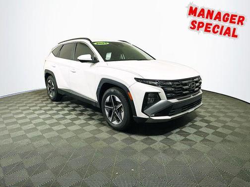 Serenity White Pearl 2025 Hyundai TUCSON SEL