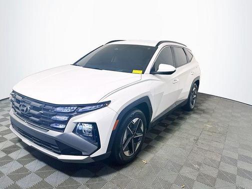 Serenity White Pearl 2025 Hyundai TUCSON SEL