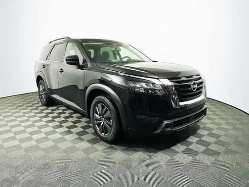 2023 Nissan Pathfinder SV FWD