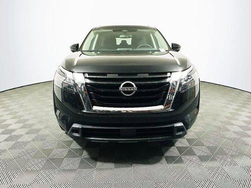 2023 Nissan Pathfinder SV FWD