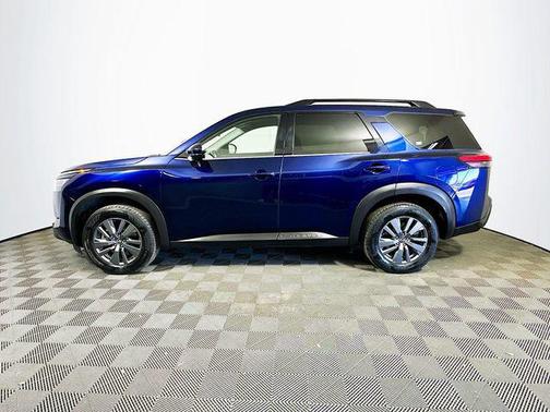 2025 Nissan Pathfinder SV FWD