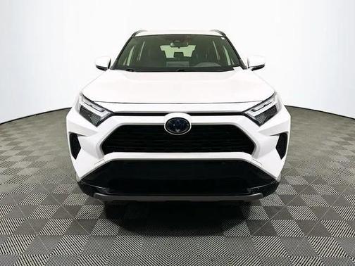 2022 Toyota RAV4 Hybrid SE