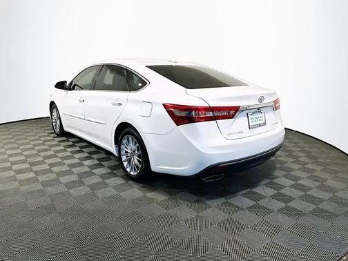 2017 Toyota Avalon XLE