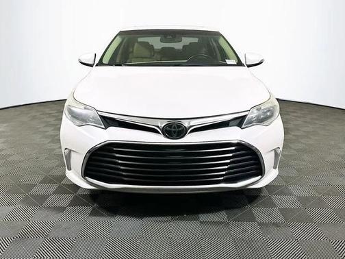 2017 Toyota Avalon XLE