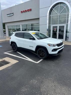 Bright White 2026 Jeep Compass Latitude