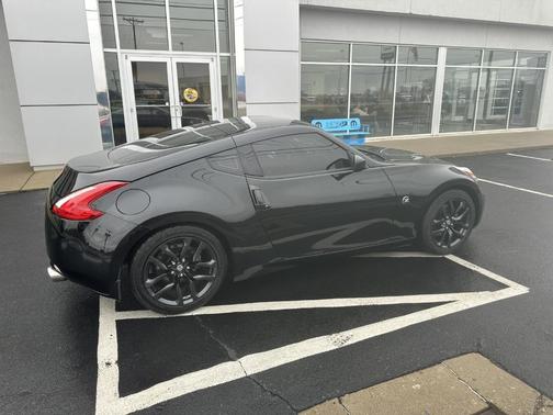 2016 Nissan 370Z Base