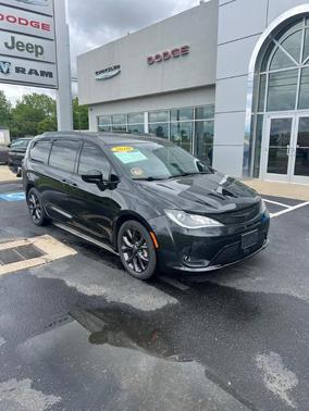 2020 Chrysler Pacifica Touring-L Plus