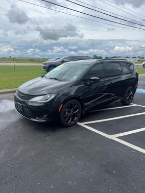 2020 Chrysler Pacifica Touring-L Plus