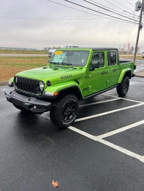 2026 Jeep Gladiator Sport
