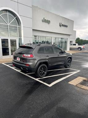 2021 Jeep Cherokee Trailhawk